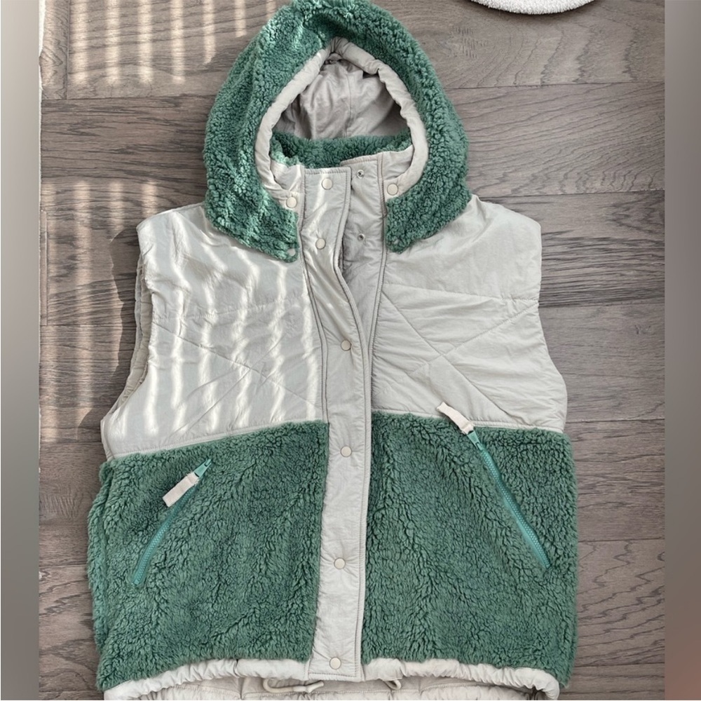 Free people movement vest